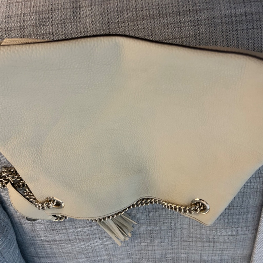 Gucci White Leather Soho Chain Tote - Picture 4 of 16